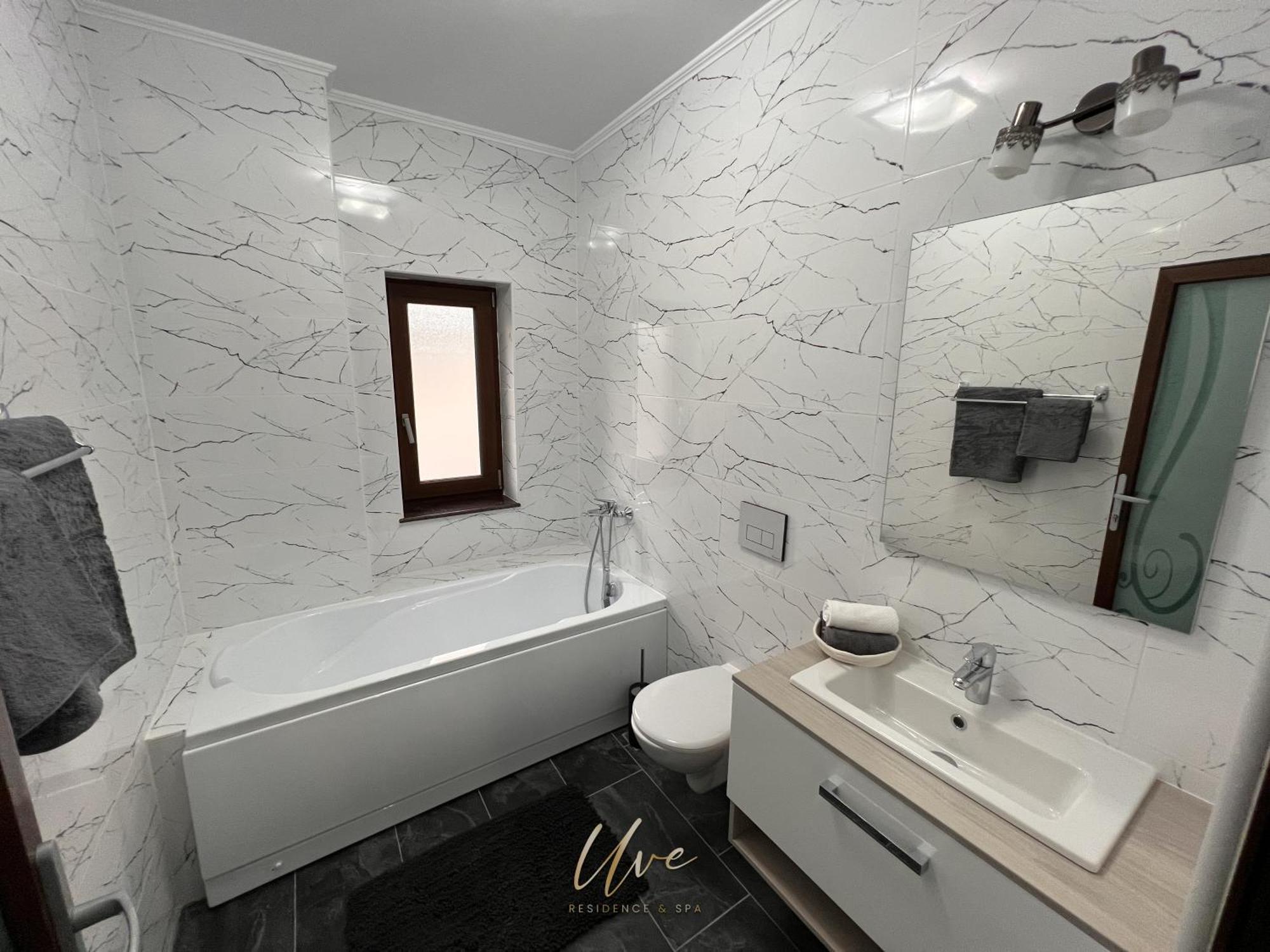 Uve Residence & Spa Piatra Neamţ Eksteriør bilde