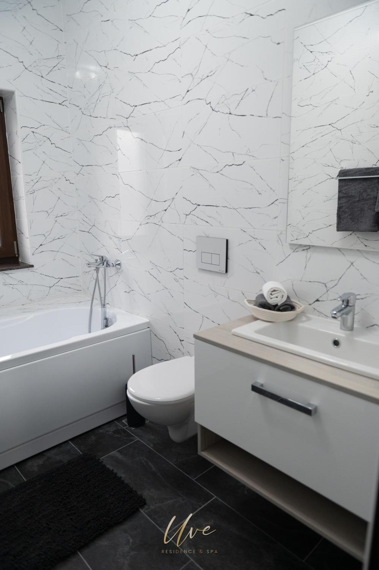 Uve Residence & Spa Piatra Neamţ Eksteriør bilde