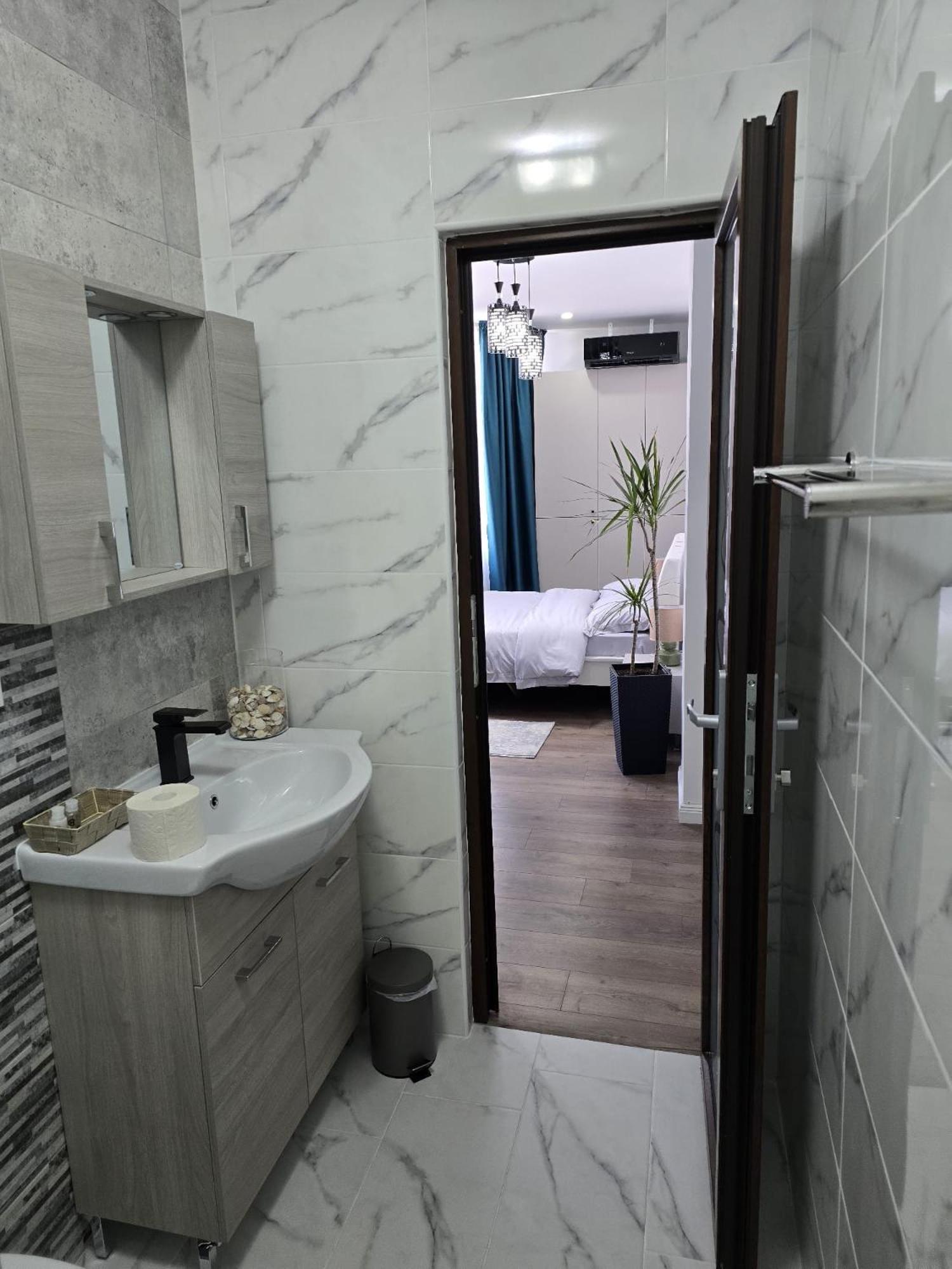 Uve Residence & Spa Piatra Neamţ Eksteriør bilde